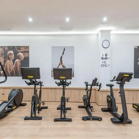Premium In With Sauna Marbella